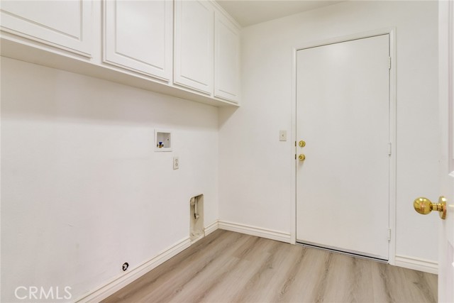 Detail Gallery Image 3 of 28 For 6056 Delaware Park Ct, Corona,  CA 92880 - 5 Beds | 3 Baths