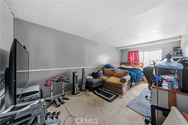 Detail Gallery Image 19 of 38 For 93 E Oxford St, Chula Vista,  CA 91911 - 5 Beds | 2 Baths