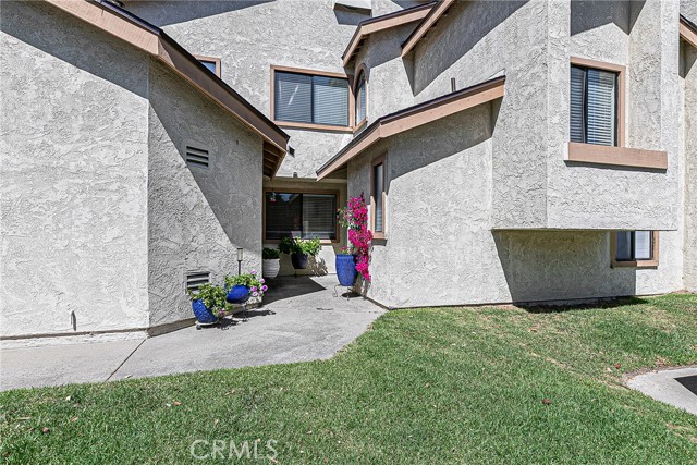 Detail Gallery Image 3 of 36 For 200 Village Circle, Lompoc,  CA 93436 - 2 Beds | 1/1 Baths