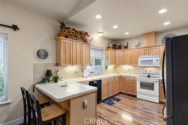 Detail Gallery Image 8 of 28 For 6341 Amherst Way, Magalia,  CA 95954 - 3 Beds | 2 Baths