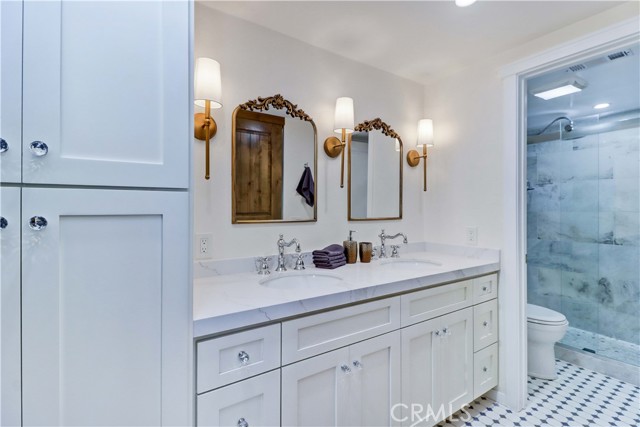 40 Lobelia, Rancho Santa Margarita CA: https://media.crmls.org/medias/0a8eca1f-fec3-44dd-a8bd-51fc9d45a686.jpg