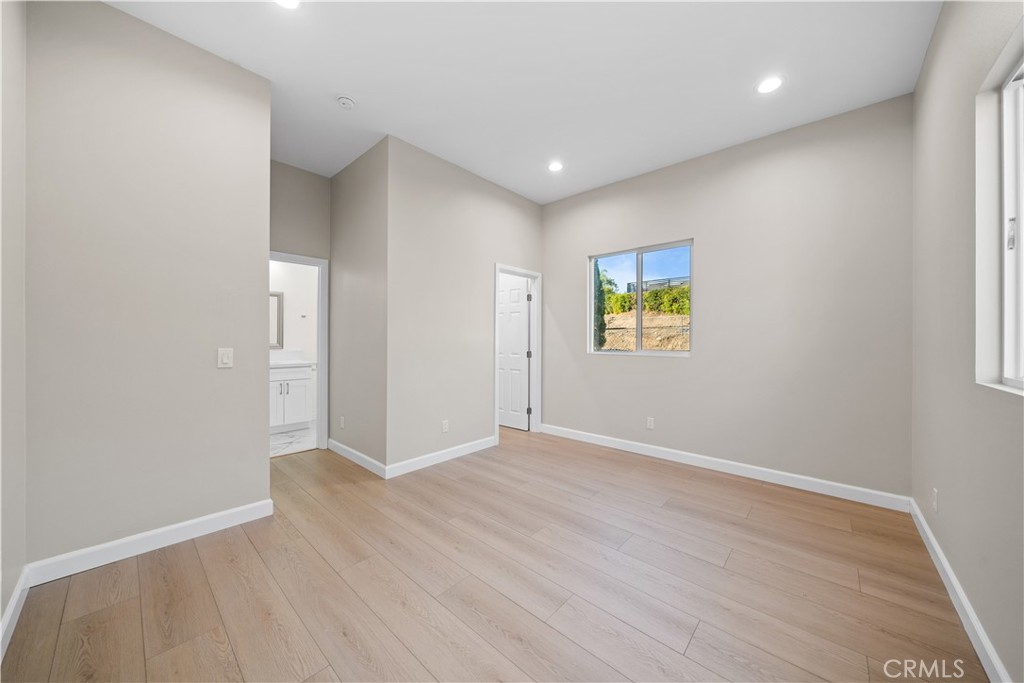 MLS #WS25246794 image #59