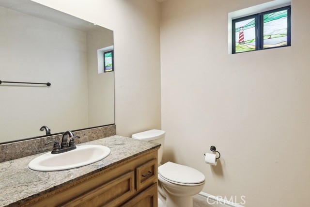 Detail Gallery Image 16 of 53 For 23403 Silver Strike Dr, Canyon Lake,  CA 92587 - 3 Beds | 2/1 Baths