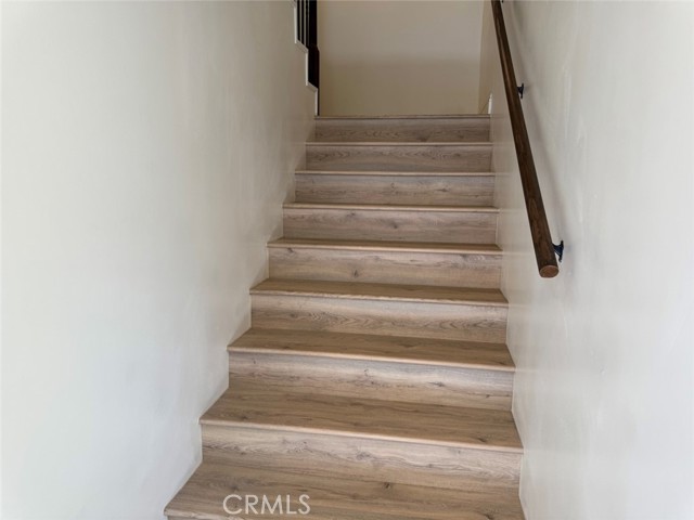 Detail Gallery Image 12 of 39 For 11602 Valley View Ave #4,  Whittier,  CA 90604 - 4 Beds | 4/1 Baths