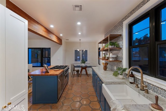 Detail Gallery Image 18 of 43 For 312 W Lutge Ave, Burbank,  CA 91506 - 3 Beds | 2 Baths