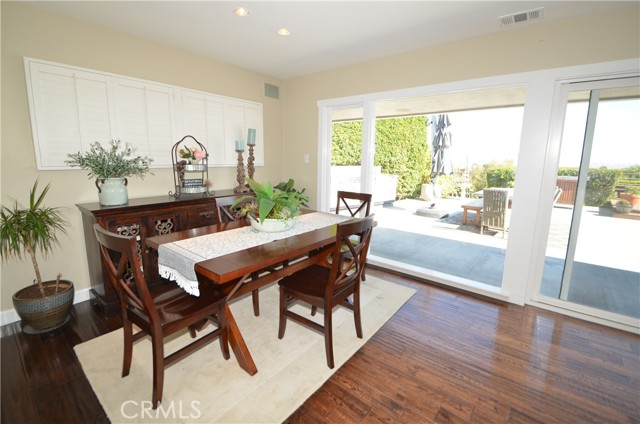 5001 Range Horse Lane, Rolling Hills Estates, California 90274, 3 Bedrooms Bedrooms, ,4 BathroomsBathrooms,Residential,Sold,Range Horse,SB22038227