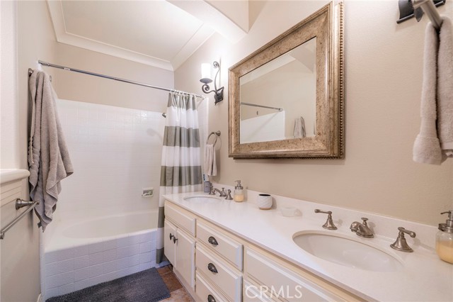 17202 Corbina Lane, Huntington Beach CA: https://media.crmls.org/medias/0a923b97-0d35-4ede-8cab-342920a3797b.jpg
