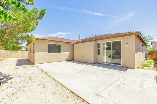 43839 58th W Street, Lancaster CA: https://media.crmls.org/medias/0a928ac3-12b1-4319-b2d5-b58147862b1f.jpg