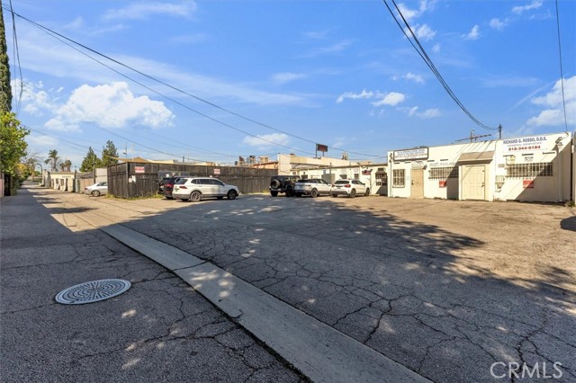  Commercial for Sale in Encino, California