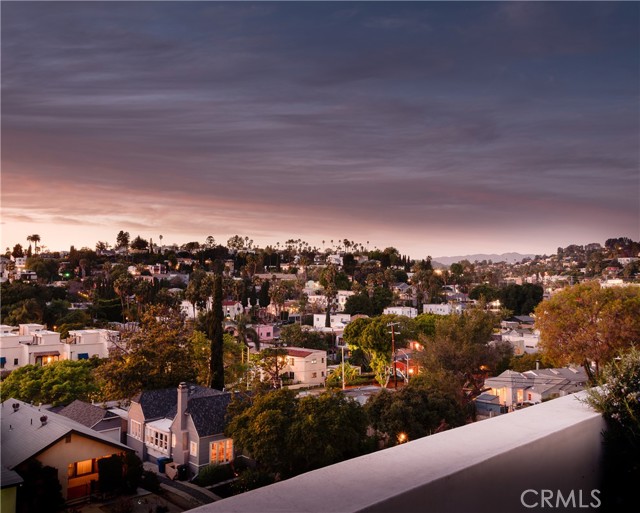 Image 48 of 53 For 734 Parkman