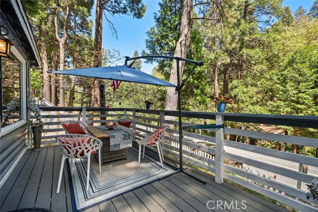 27048 State Highway 189, Blue Jay CA: https://media.crmls.org/medias/0a942cd2-93fc-4d6e-bca0-d730334fb01a.jpg