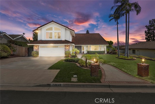 20640 Via Breve, Yorba Linda CA: https://media.crmls.org/medias/0a9452d9-ae7c-499d-821f-3032633f213a.jpg