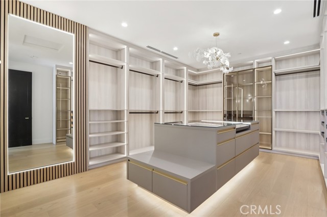 18200 Sheffield Lane, Porter Ranch CA: https://media.crmls.org/medias/0a950242-2075-4a5c-94fc-5f2c1e546e7c.jpg