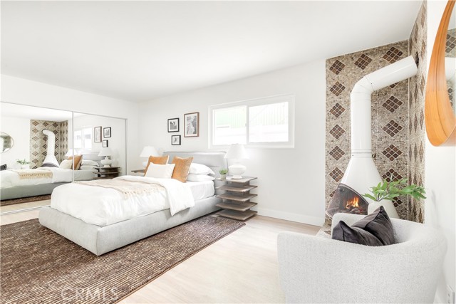 Detail Gallery Image 12 of 27 For 130 43rd, Newport Beach,  CA 92663 - 4 Beds | 3 Baths