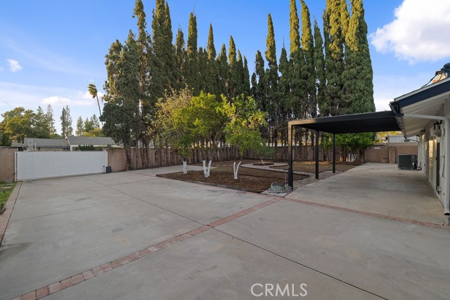 Detail Gallery Image 30 of 38 For 10557 Reseda, Porter Ranch,  CA 91326 - 5 Beds | 3 Baths