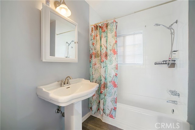 Detail Gallery Image 28 of 48 For 6916 Claire Ave, Reseda,  CA 91335 - 4 Beds | 3 Baths