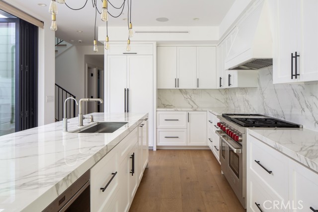 Detail Gallery Image 7 of 17 For 616 Acacia, Corona Del Mar,  CA 92625 - 3 Beds | 3/1 Baths