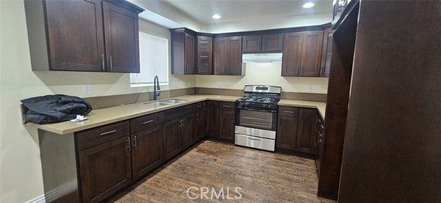 Detail Gallery Image 11 of 32 For 611 E 75th St, Los Angeles,  CA 90001 - 5 Beds | 3 Baths