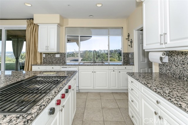 24736 Wooded Vista, West Hills CA: https://media.crmls.org/medias/0a982de8-df72-4028-a45a-f4dcc24e1dfd.jpg