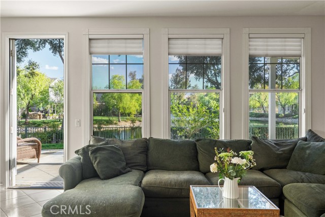 Detail Gallery Image 17 of 57 For 27053 Island Rd, Valencia,  CA 91355 - 5 Beds | 5 Baths