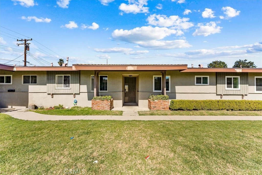 411 N Vine Street B, Anaheim, CA 92805