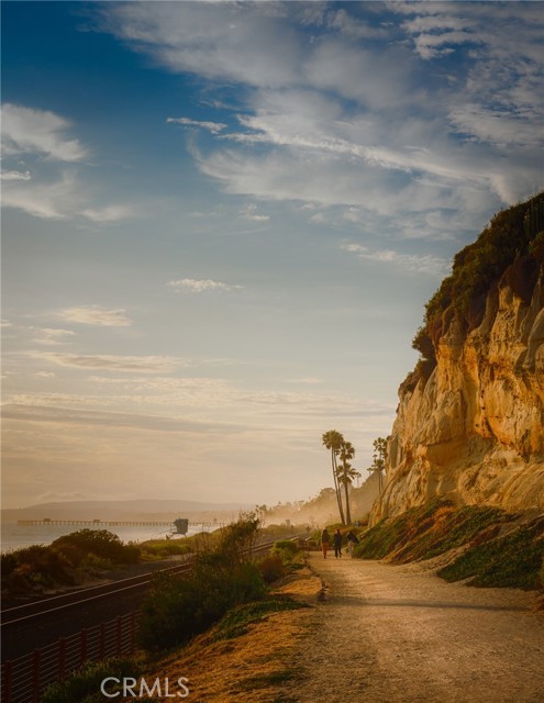 121 Boca De La Playa, San Clemente CA: https://media.crmls.org/medias/0a9901ec-2f25-4344-a5e3-59db18edc2ef.jpg