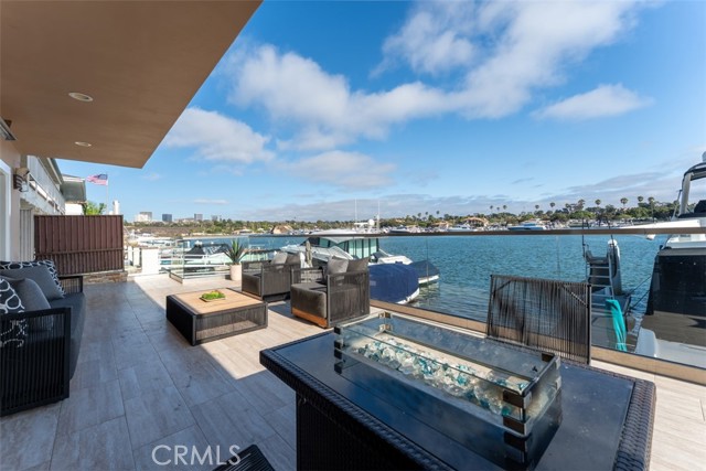 Detail Gallery Image 26 of 75 For 409 Morning Star, Newport Beach,  CA 92660 - 5 Beds | 5/1 Baths