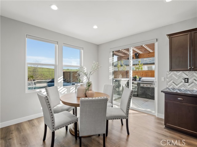 Detail Gallery Image 19 of 52 For 4483 Crown Bluffs Dr, Madera,  CA 93636 - 4 Beds | 3 Baths