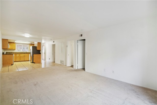 1745 Los Feliz Drive, Thousand Oaks CA: https://media.crmls.org/medias/0a9b7854-37af-4c6e-b000-15ffc1925d1d.jpg