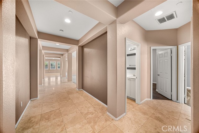 Image 6 of 45 For 1909 Crystal Cove Court