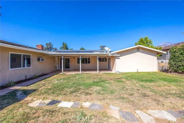 35345 Panorama, Yucaipa CA: https://media.crmls.org/medias/0a9bc04d-468a-4d8d-9691-e04bbf771b57.jpg