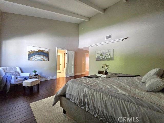 940 N Silent Ranch Drive, Glendora CA: https://media.crmls.org/medias/0a9bfbf1-22de-4585-ae7c-0ee34019f530.jpg