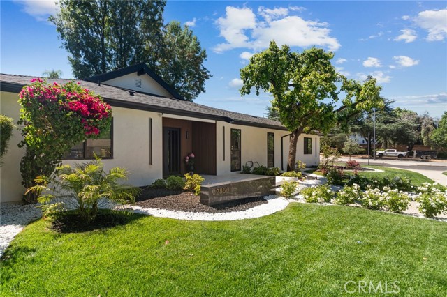 Detail Gallery Image 3 of 42 For 22850 Margarita Dr, Woodland Hills,  CA 91364 - 3 Beds | 3/1 Baths