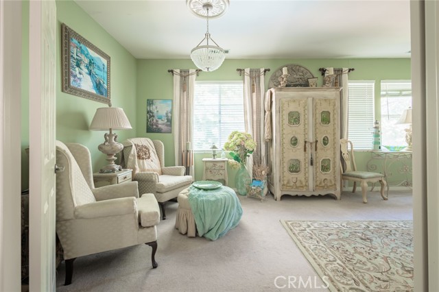 1045 Inverlochy Drive, Fallbrook CA: https://media.crmls.org/medias/0a9c40db-c88a-420f-b05c-c7b513d1665e.jpg