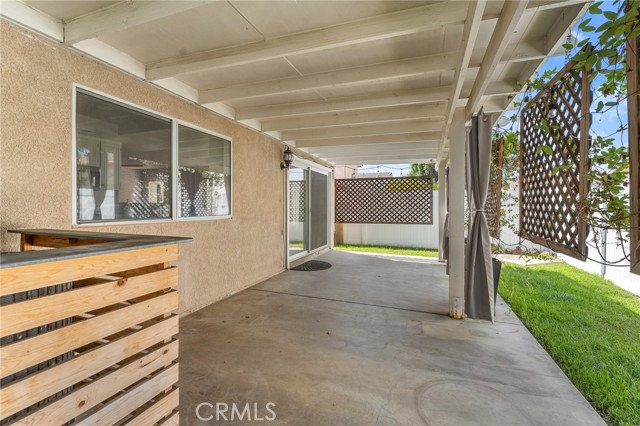 10162 Basalt Lane, Mentone CA: https://media.crmls.org/medias/0a9c6960-13c0-4237-934d-63cf9ce66949.jpg