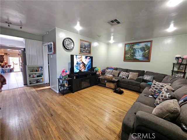 Detail Gallery Image 6 of 48 For 33124 Case, Lake Elsinore,  CA 92530 - 1 Beds | 2 Baths