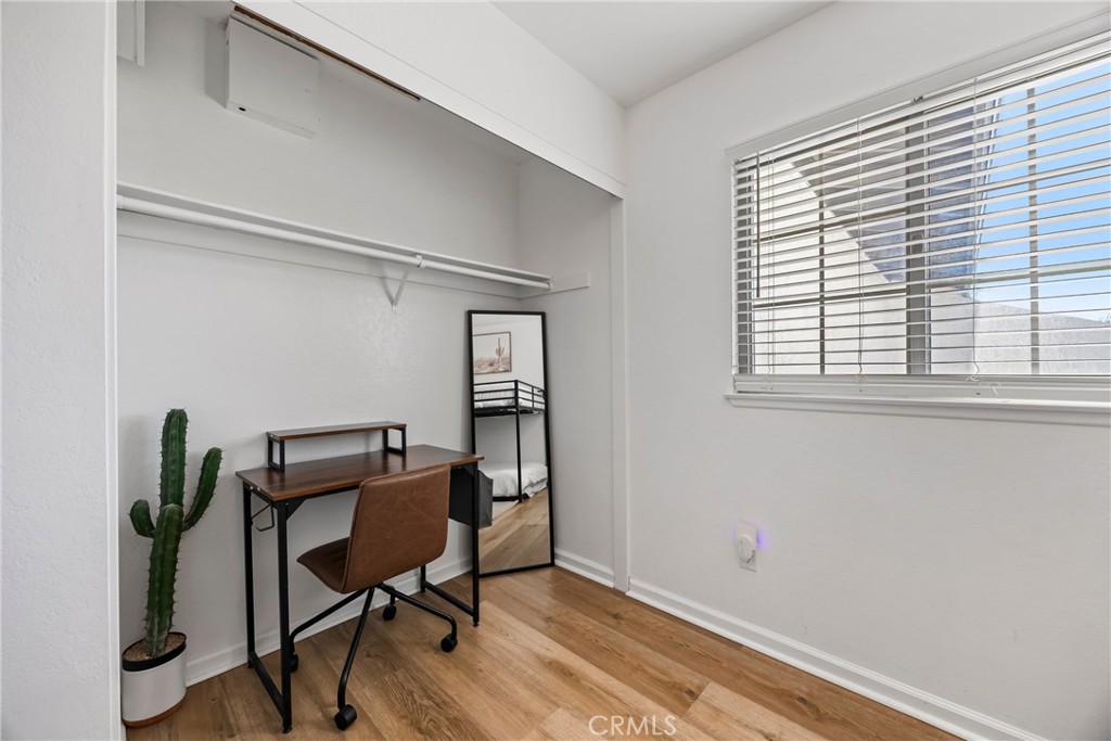 MLS #OC25274210 image #30