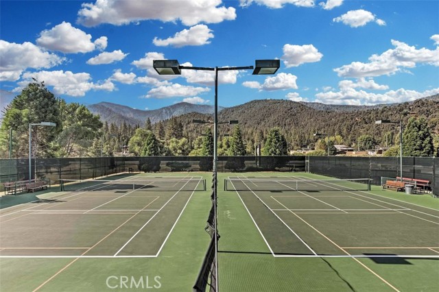 15608 San Moritz Drive, Pine Mountain Club CA: https://media.crmls.org/medias/0a9d07d4-3713-46d9-971b-a33ddfd70b97.jpg