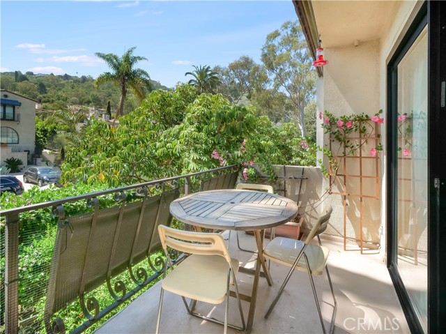 2525 Via Campesina, Palos Verdes Estates, California 90274, 2 Bedrooms Bedrooms, ,2 BathroomsBathrooms,Residential,Sold,Via Campesina,SB21139294