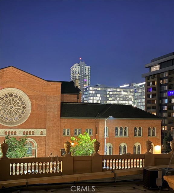 Detail Gallery Image 40 of 50 For 315 W 3rd St #301,  Long Beach,  CA 90802 - 2 Beds | 2 Baths