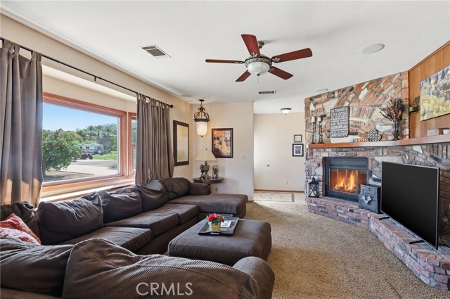 Detail Gallery Image 5 of 47 For 11135 Old Fashion, Riverside,  CA 92503 - 3 Beds | 2/1 Baths