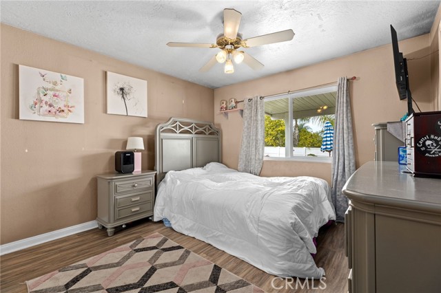 Detail Gallery Image 17 of 39 For 30841 Long Point, Canyon Lake,  CA 92587 - 3 Beds | 2 Baths