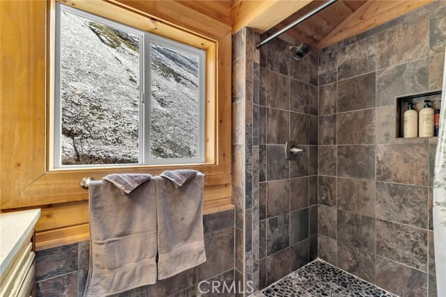 Detail Gallery Image 34 of 60 For 24560 Bluff Rd, Idyllwild,  CA 92549 - 2 Beds | 2 Baths