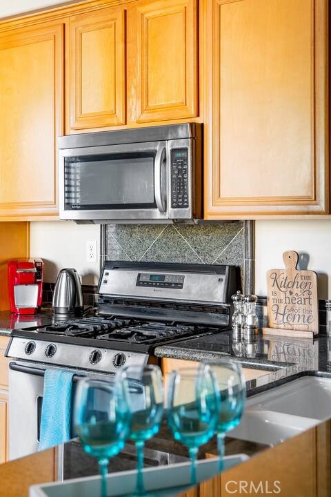 Detail Gallery Image 7 of 26 For 209 Tall Oak, Irvine,  CA 92603 - 3 Beds | 3/1 Baths