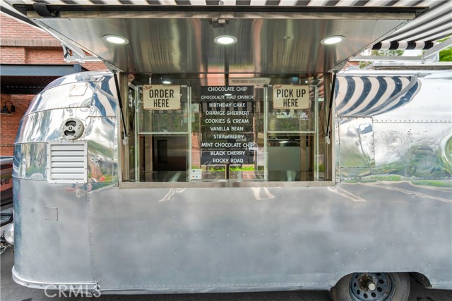 824 Cajon Street, Redlands CA: https://media.crmls.org/medias/0aa2de25-d27f-4b1d-b809-5a1a1e6af86d.jpg
