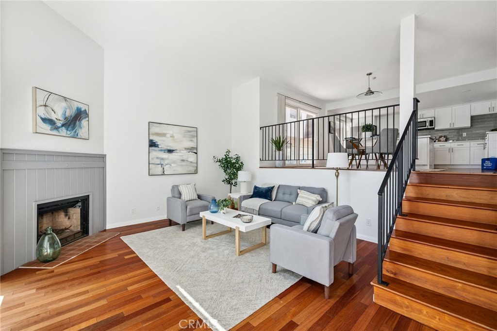 312 N FRANCISCA Avenue #1