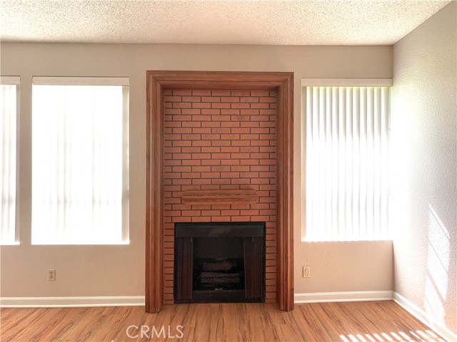 Detail Gallery Image 3 of 39 For 2563 Plaza Del Amo #304,  Torrance,  CA 90503 - 2 Beds | 2 Baths