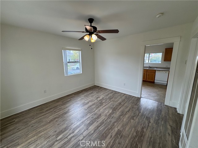 1064 W 18th Street, San Pedro CA: https://media.crmls.org/medias/0aa36ee5-d12e-443c-9d07-c179c21b45b8.jpg