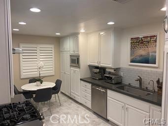 Detail Gallery Image 8 of 60 For 5200 White Oak Ave #36,  Encino,  CA 91316 - 2 Beds | 3 Baths