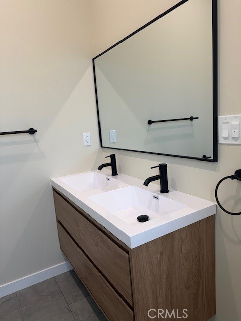 Detail Gallery Image 12 of 28 For 4739 W 191st St, Torrance,  CA 90503 - 3 Beds | 2 Baths